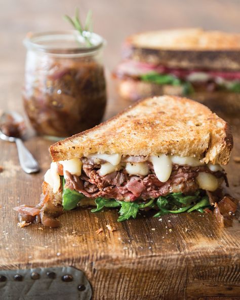 Paninis, Beef Marmalade, Sandwich Recipes Gourmet, Pub Sandwiches, Artisan Sandwiches, Marmalade Sandwich, Roast Beef Sandwich Recipes, Resep Sandwich, Beef Sandwich Recipes