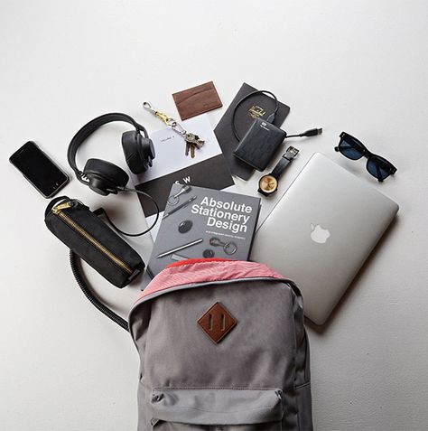 Great flatlay. They would have had to hold the bag over the top of the products on ground. Idea For Presentation, Fashion Product Photography, Flatlay Outfit, Bags Photography, Bag Photoshoot, Bag Reference, Leather Laptop Backpack, Object Photography, Hp Printer