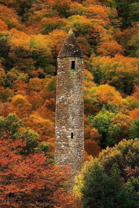 Things To See In Ireland, Ram Design, France Winter, Medieval Aesthetic, Round Tower, Irish Cottage, Shelter Island, Instagram Autumn, Medieval World