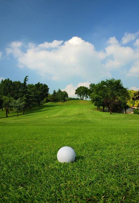 Golf ball on green grass with golf course background 02 Golf Field Aesthetic, Golf Invite, Golf Course Aesthetic, Photoshop Gradients, Golf Field, Samsung Wallpapers, Golf Course Photography, Golf Clubhouse, Golf Images