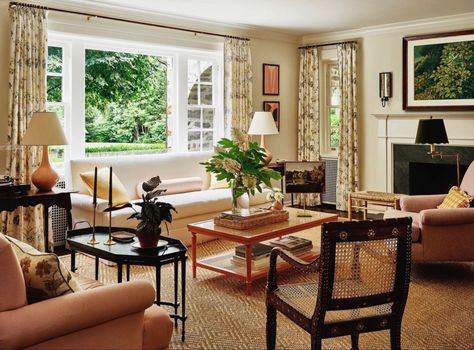 Classic English Interiors, Massachusetts Houses, New England House, Historic Philadelphia, Newborn Room, Cosy Corner, Room Color Schemes, New York Apartment, White Sofas