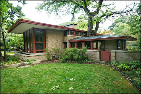 Isabel Roberts house (1908) | River Forest, IL. Frank Lloyd … | Flickr Frank Loyd Wright Houses, Frank Lloyd Wright Style, House Forest, Frank Lloyd Wright Usonian, Usonian House, Frank Lloyd Wright Architecture, Frank Lloyd Wright Buildings, Frank Lloyd Wright Design, Frank Lloyd Wright Homes