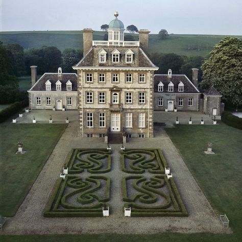 Ashdown House, Oxford, England | Juan Valdivieso Vicuña | Flickr Berkshire England, Large Building, Oxfordshire England, English Manor Houses, English Castles, Oxford England, Stately Homes, English Manor, Large House