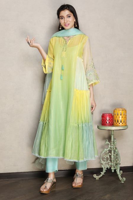 Buy Yellow Silk Chanderi Hand Embroidered Placket Anarkali Pant Set For Women by Falguni.Foram Online at Aza Fashions. Organza Kurta Set, Tiered Anarkali, Frock Models, Chanderi Dupatta, Anarkali Dress Pattern, Cotton Kurti Designs, Fashion Sketches Dresses, Cotton Slip, Dress Design Patterns