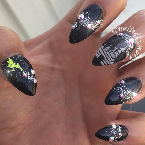 See this Instagram photo by @kustomglitznglam • 127 likes Disney Castle Nails, Castle Nails, Disney Acrylic Nails, Disney Nails, Disney Castle, Oct 11, Cute Acrylic Nails, On Earth, Nails Inspiration