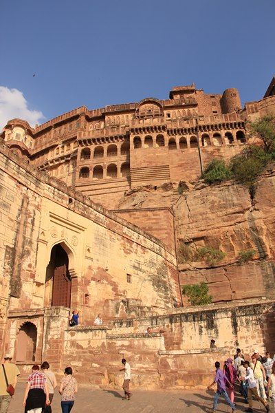 Meherangarh Fort Jodhpur Jodhpur Snap, Jodhpur Fort, Money Design Art, Brown Eyes Aesthetic, Jaipur Travel, Royal Indian, House Arch Design, Desi Aesthetic, Face Pictures