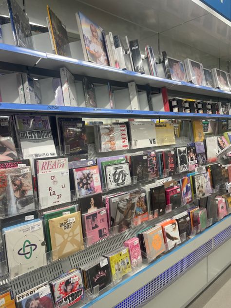 Target Kpop Album Section, Kpop Albums Aesthetic, Kpop Albums Collection, Kpop Shelf, Vinyl Records Music, Kpop Store, Album Kpop, Kpop Albums, Goal List