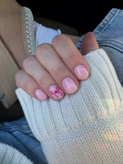 Very Very Short Nails Ideas, Gel Polish Nails Designs, Nail Designs With Regular Polish, Pink Gel Nail Art, Biab On Short Nails, Biab Short Nails Ideas, Stubby Nail Designs, Very Short Biab Nails, Easy But Cute Nail Designs