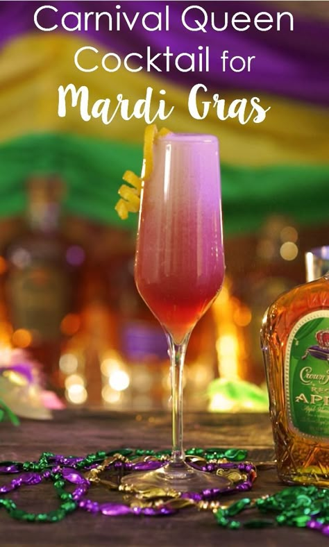 This Carnival Queen cocktail is a perfect drink recipe for your Mardi Gras get togethers. Mardi Gras Mock Tails, Mardi Gras Punch Alcoholic, Mardi Gras Drinks Cocktails, Mardi Gras Charcuterie Board, Queen Cocktail, Mardi Gras Party Food, Mardi Gras Cocktails, Mardi Gras Drinks, Mardi Grad