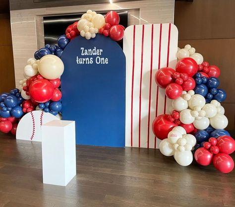 Baseball Party Backdrop Ideas, Baseball Party Photo Backdrop, Baseball Backdrop, Rookie Of The Year Backdrop, Baseball Birthday Balloon Arch, Baseball Photo Backdrop, Baseball Birthday Backdrop, Baseball Backdrop Birthday Parties, Baseball Theme Birthday Party