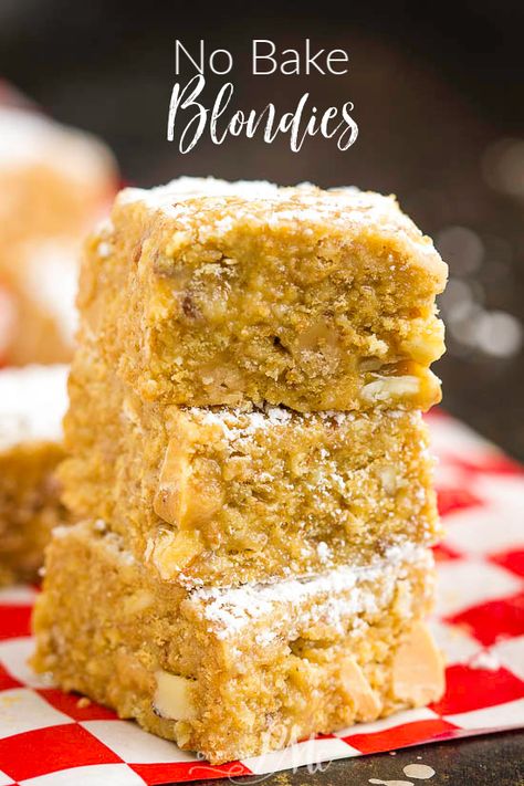 Graham Cracker Blondies are a no-bake dessert bar that's delicious and easy to make.  #nobake #nocook #dessert #recipe #bars #grahamcrackers #easy Buddy Bars, Adorable Desserts, Graham Cracker Dessert, Cracker Dessert, Muddy Buddy, Bar Desserts, Homemade Strawberry Sauce, Homemade Snickers, 8x8 Pan