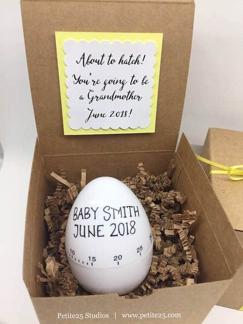 Easter Pregnancy Reveal, Easter Looks, 2nd Pregnancy Announcements, First Pregnancy Announcements, Easter Baby Announcement, Creative Baby Announcements, Expecting Announcement, Second Baby Announcements, Baby Announcement To Parents