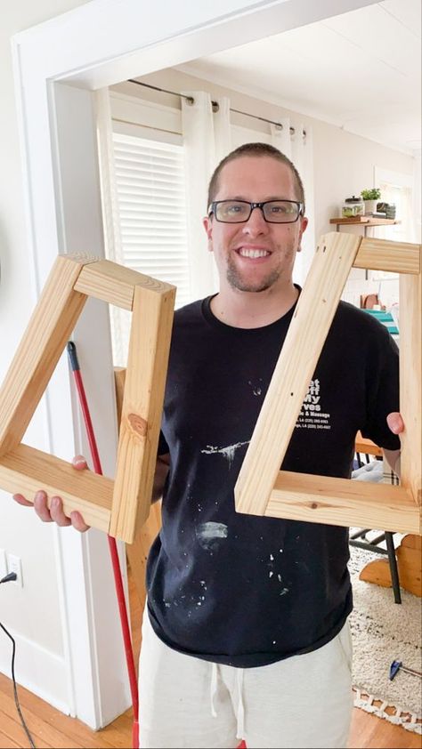 Quick and easy entryway bench - Shoe Makes New Free Bench Plans Easy Diy, Diy Small Bench Entryway, Simple Wood Bench Diy, Diy Bench Table, Diy Outdoor Bench Seat, Diy Small Bench Seat, Wooden Entry Bench, Diy Hall Bench, Entryway Catch All Ideas