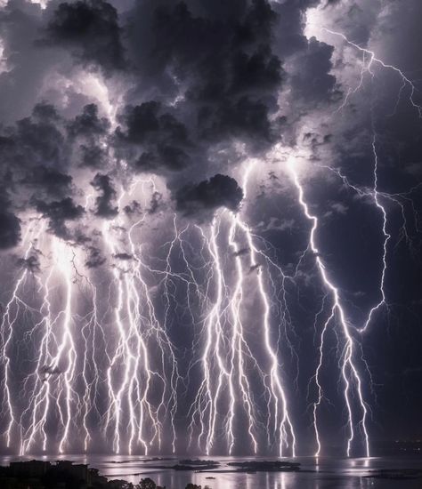 Lightning Storms, Lightning Storm, Sky Photos, Beautiful Nature Scenes, Nature Scenes, Let's Talk, Sky Photography, Beautiful Nature, Sketch Book