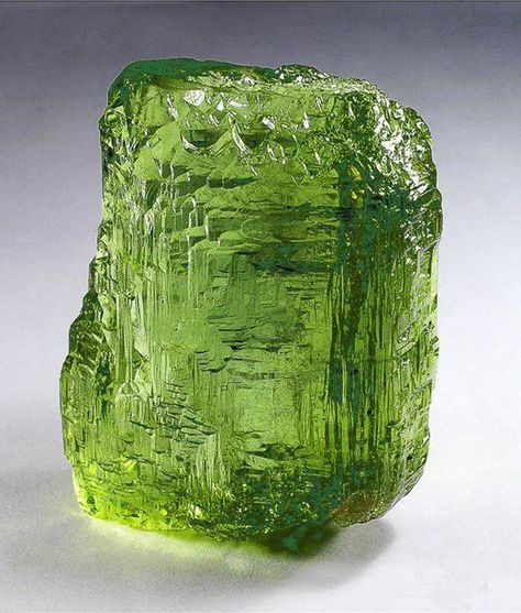 Peridot Crystal, Pretty Rocks, Beautiful Rocks, Mineral Stone, Peridot Gemstone, Minerals And Gemstones, Rocks And Gems, August Birth Stone, Precious Gems