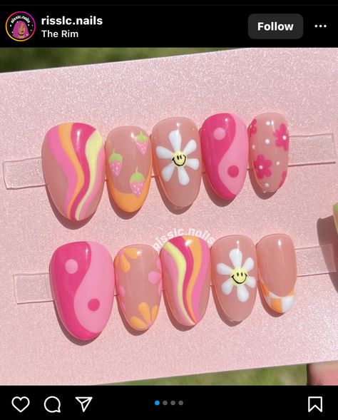 Short Nail Pastel, Cute Press On Nail Designs, Nail Art Pink Designs, Custom Press On Nail Designs, Nail Art Simple Pink, Uñas Press On, Nails Press On, Cute Short Nail Art, Summer Nails Pink And Orange