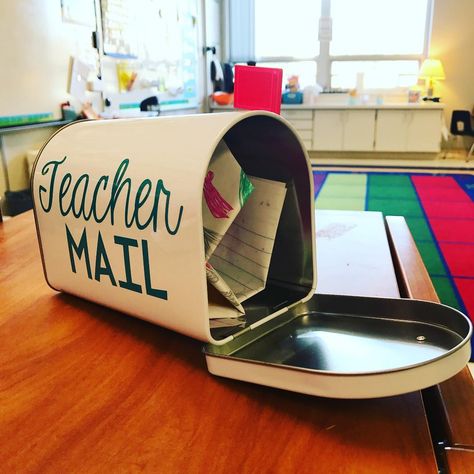 It was a full teacher mailbox type of day  I love getting sweet notes and drawings from my students but my OCD teacher-brain can't handle them taking over my desk! With a little help from my @silhouette.inc and @amazonprime I now have the cutest mail waiting for me at 3:00 everyday  #teachersofinstagram #teachersfollowteachers #teacherspayteachers #firstyearteacher #iteachk #teachersloveamazon Teacher Desk Organization, Teachers Room, Classroom Goals, Classroom Hacks, Desk Drawers, Elementary Classroom Decor, Teacher Desk, New Classroom, Teacher Organization