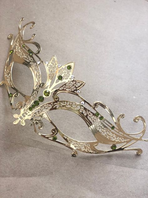 Green Masquerade Mask, Elegant Mask, Silver Masquerade Mask, Elf Crown, Beautiful Masks, Masquerade Outfit, Masquerade Prom, Masquerade Theme, Mask Aesthetic