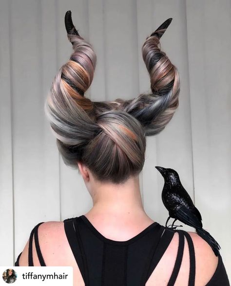 Hair Horn, Competition Hair, Shaved Nape, Wacky Hair, Fantasy Hair, Hair Shows, Halloween Hair, Crazy Hair Days, Creative Hairstyles