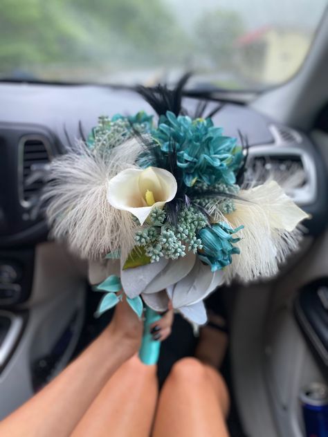 Boho country western inspired floral bouquet black and turquoise feathers prom bouquet Western Prom Bouquet, Turquoise Prom Bouquet, Western Prom Flowers, Hoco Flowers, Prom Things, Turquoise Bouquet, Dance Flowers, Homecoming Flowers, Prom Corsages