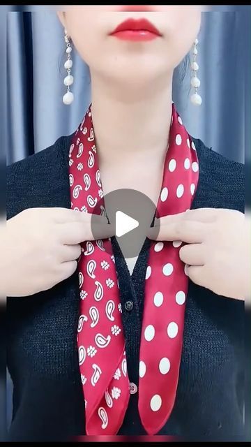 Murier Silk on Instagram: "Do you like this scarf tie?#muriersilk" How To Tie A Scarf Around Your Neck, Neck Scarf Styles, Tie Scarves, Neck Scarf Tying, Tiktok Fyp, Scarf Tie, Tie Women, Stylish Scarves, Scarf Fashion