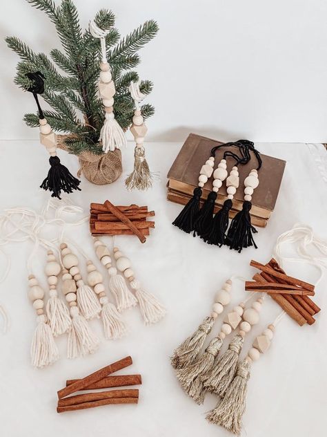 Modern Boho Christmas Decor, Modern Boho Christmas, Boho Tree, Boho Christmas Tree, Boho Christmas Decor, Christmas Tree Accessories, Winter Skin, Boho Christmas, Santa Clause