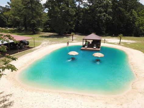 This Company Can Turn Your Backyard Into A Beach Oasiscountryliving Empty Pool, Natural Swimming Ponds, Backyard Beach, Swimming Pond, Natural Swimming Pools, Photo Summer, Pool Construction, Dream Pools, Swimming Pools Backyard