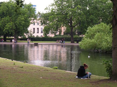 Regent's Park Regents Park London, Film Camera Photography, Hyde Park London, London Dreams, Hampstead Heath, London Baby, Regents Park, London Summer, London Aesthetic