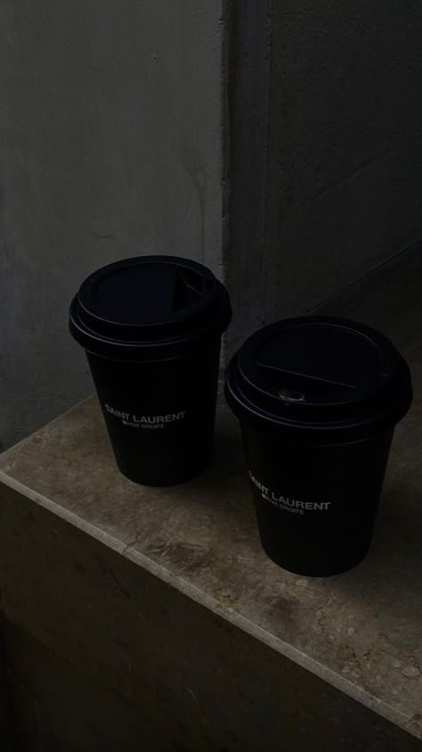 Coffee Shop Aesthetic, Coffee Photography, Minimal Aesthetic, Aesthetic Coffee, Instagram Feed Ideas, Foto Ideas Instagram, Photo Couple, Black Aesthetic Wallpaper, Black And White Aesthetic