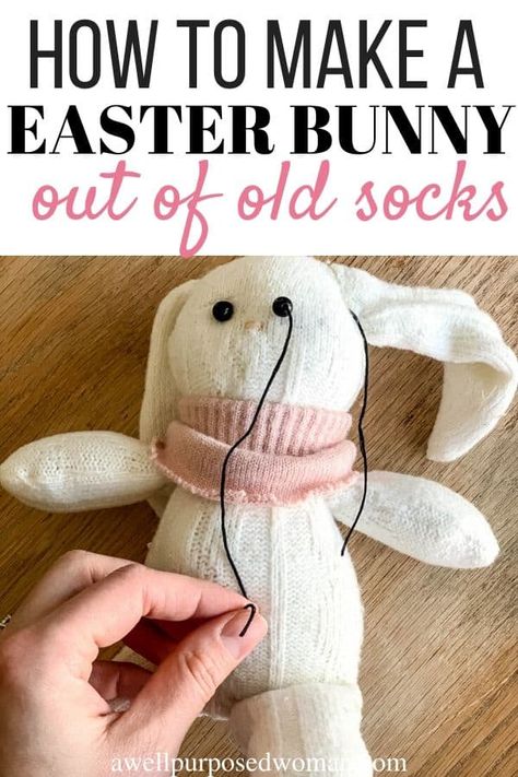 Learn how to make Easter bunnies out of old socks. This step by step tutorial has a free pattern that shows you how to make Easter bunnies out of old socks. #sockbunny #diysockbunny #sockbunnycraft #sockbunny #sockbunnypattern #easterbunny. Rabbit Sock Puppet, Sock Bunny Diy How To Make, Sock Bunny Diy, Glove Animals, Sock Animals Diy, Sock Creatures, Diy Sock Toys, Sock Bunny, Easter Crafts For Adults