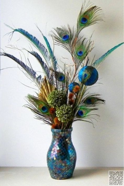 4. #Peacock Feathers - 36 #Awesome Peacock Theme #Items to Inspire Your Life ... → #Lifestyle #Feather Peacock Room Decor, Peacock Feather Decor, Peacock Bedroom, Feather Arrangements, Peacock Room, Peacock Crafts, Peacock Theme, Peacock Colors, Peacock Decor