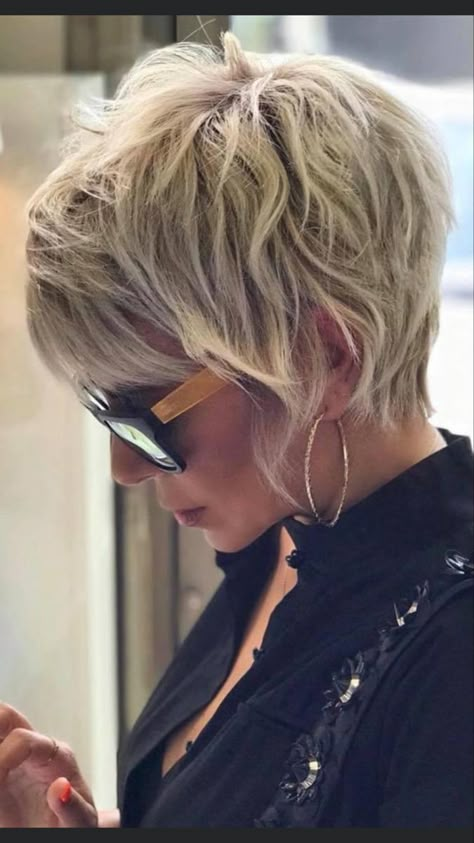 Blond Cenușiu, Bob Pendek, Stylish Short Haircuts, Short Shag Hairstyles, Short Blonde Haircuts, Messy Short Hair, Edgy Short Hair, Short Choppy Hair, Penteado Cabelo Curto