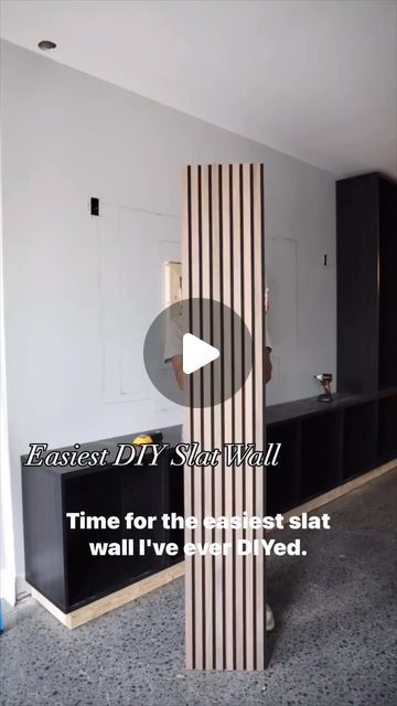 Interior Inspiration on Instagram: "Easy diy slatwall 💫
Credit: @alexanderreneedesign 
.
.
.
.
.
#diydecor #interiorlove #interiorlovers #doityourself #doityourselfproject #kendinyap #diycore #dıy #diycrafts #diycrafting #diyaddict #diyprojects #diyideas #diyhome #diyvideo #diyfun #diylife #diyinspiration #cozyathome #decorcrushing #beautifulhomes #howyouhome #decorgoals #homedecorideas #interiorinspiration" Slatwall Ideas Home, Slate Wall, Diy Life, Slat Wall, Diy Videos, Diy Inspiration, Fun Diys, Interior Inspiration, Easy Diy