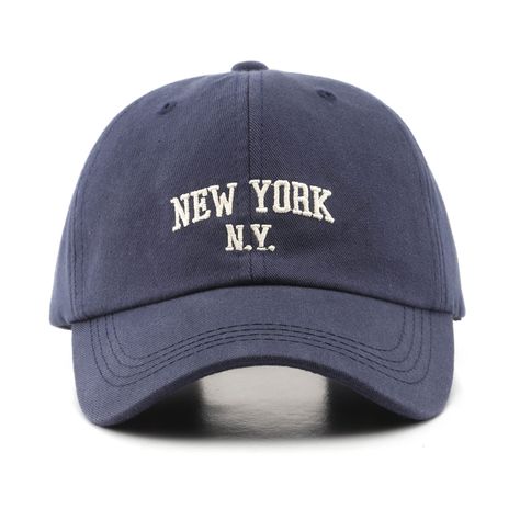 Cap Style Woman, Men Baseball Cap Outfit, Baseball Cap Aesthetic, Cute Baseball Caps, La Baseball Cap, Nyc Hat, Max Costume, Ny Hat, New York Fits