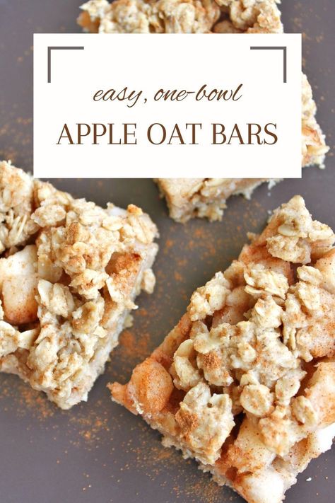 These Apple & Oat Mix-in-the-Pan Bars are like Apple Crisp grew up and got classy. Still quick to make, full of real food (whole grains, sweetened with maple syrup), and makes the perfect Fall dessert. Pan Bars, Lite Snacks, Oatmeal Bars Healthy, Clean Treats, Oatmeal Breakfast Bars, Apple Breakfast, Apple Bars, Oat Bars, Oatmeal Bars