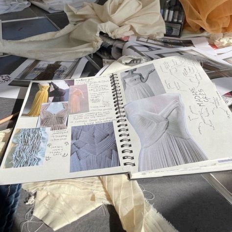 Fashion Journalism, Fashion Major, Fashion Sketching, Fashion Dream Job, Fashion Designer Studio, Fashion Jobs, Design Moda, Career Fashion, Fashion Design Portfolio