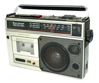 Boom Box Break Dancing, Atari Games, 80s Theme Party, Retro Gadgets, Old Radios, 80s Party, Cassette Player, Vintage Radio, Break Dance