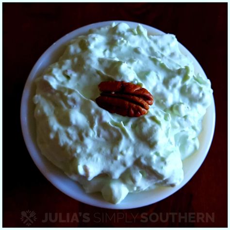 Green Goddess Pistachio Delight Fluff in a white bowl - Watergate Salad Water Gate Salad, Pistachio Delight, Watergate Salad, Pistachio Salad, Popular Side Dishes, Dessert Toppings, White Bowl, Green Stuff, Fruit Salad Recipes