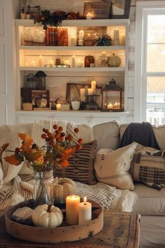 Fall Room Aesthetic Bedroom, Fall Hutch Decor, Fall Room Aesthetic, Fall Dinnerware, Fall Apartment, Fall Tray Decor, Cozy Fall Living Room, Autumn Living Room, Fall Apartment Decor