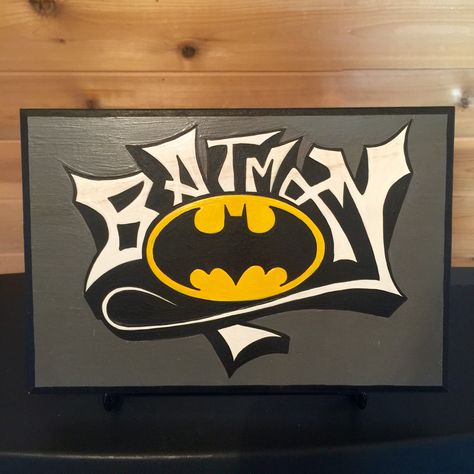 Croquis, Batman Drawing Aesthetic, Batman Parking Spot Painting, Spiderman And Batman Painting, Easy Graffiti Drawings Words, Batman Easy Painting, Batman Graffiti Art, Bat Man Painting, Spray Paint Painting