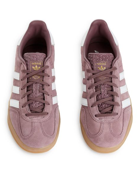 Colourful Sneakers, Gazelle Shoes, Adidas Gazelle Indoor, Bday List, Pretty Sneakers, Colour Combos, Fall 24, Shoe Inspo, Pretty Clothes