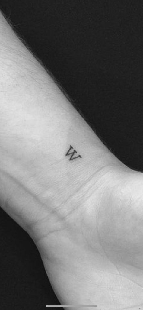 W Finger Tattoo, Letter W Tattoo Designs, W Letter Tattoo, W Tattoo Letter Initial, W Tattoo Letter, W Tattoo, Cursive W, V Tattoo, Matching Best Friend Tattoos