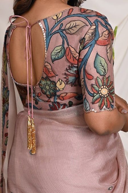 Buy Pink Silk Hand Painted Floral Kalamkari Leaf Neck Blouse For Women by AAMRA BY LAVANYA Online at Aza Fashions. Floral Blouses For Saree, Floral Blouse Designs Latest, Blouse Neck Patterns Indian, Saree Blouse Patterns Latest, Kalamkari Blouse Designs Latest, Blouse Models Latest, Simple Hand Work Blouse Designs, Border Blouse Designs, Royal Saree