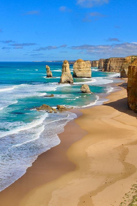 What should you not miss on a trip along the Great Ocean Road near Melbourne? #uncoverdownunder Nature, Travel Ocean Aesthetic, The Great Ocean Road Australia, Great Ocean Road Aesthetic, The Great Ocean Road, Melbourne Australia Wallpaper, Australia Moodboard, Aussie Aesthetic, Melbourne Aesthetic