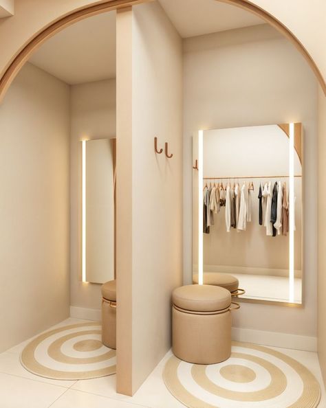 Changing Room Design Retail, Clothing Shops Interior, Fitting Room Design, Botique Interiors Ideas, Botique Interiors, Kids Clothing Store Design, Bridal Boutique Interior, Ruangan Studio, Showroom Decor