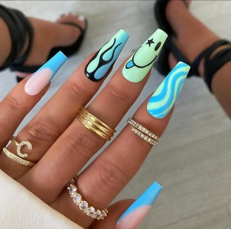 Blue Nail Design, Coral Nails With Design, Neon Nail Art, Neon Acrylic Nails, Neon Nail Designs, Coral Nails, Stylish Nails Designs, Edgy Nails, Cute Acrylic Nail Designs