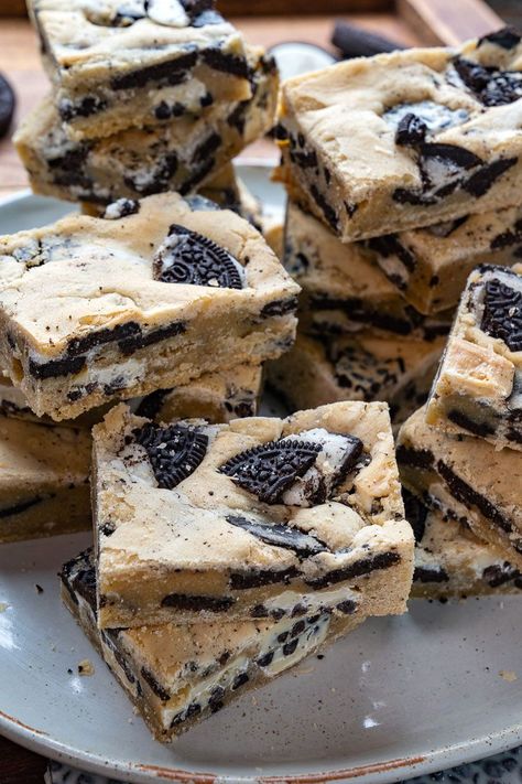 Graham Cracker Cookie Bars, Peanut Butter Cookie Bars, Closet Cooking, Vegetarian Cookies, Giant Chocolate Chip Cookie, Cake Mug, Quick Dessert Recipes, Sugar Cookie Bars, Sugar Cookie Frosting