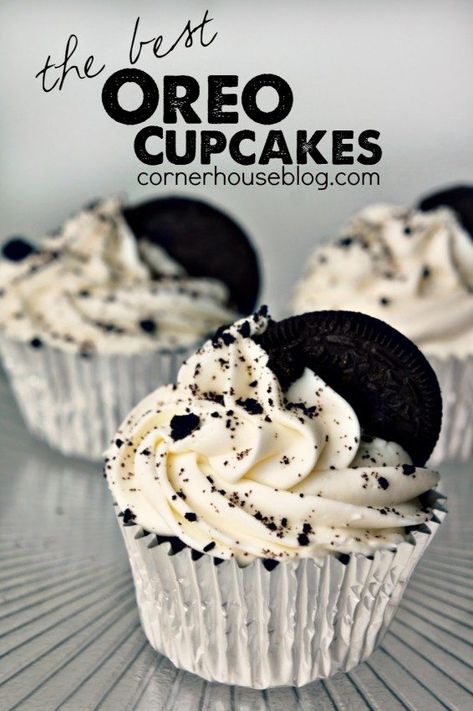 Oreo Dessert Recipes Easy, Oreo Cupcake Recipe, Oreo Dessert Easy, Fluffy Cheesecake, Oreo Dessert Recipes, Dessert Oreo, Oreo Cupcakes, Oreo Recipes, Oreo Dessert