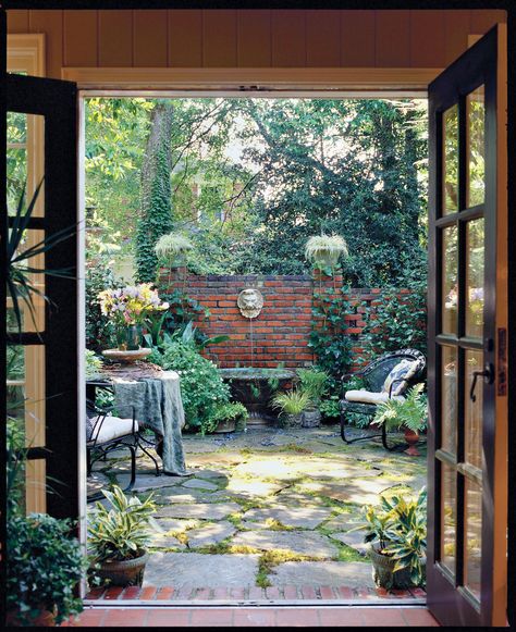 Beautiful Courtyards, French Courtyard, Small Courtyard Gardens, Courtyard Gardens Design, Chairs And Tables, Courtyard Design, Small Courtyards, Have Inspiration, The Secret Garden