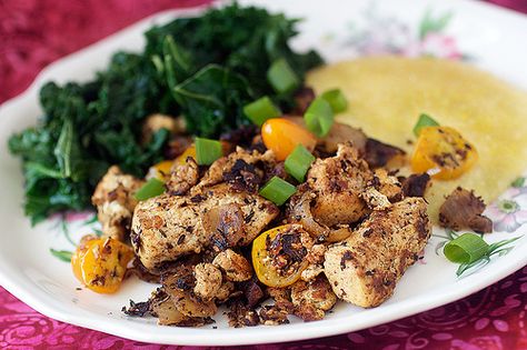 Tofu N Grits Blackened Recipes, Scrambled Tofu, Grits Recipe, Vegetarian Breakfast Recipes, Southern Cooking, Vegetarian Breakfast, Seitan, Vegan Cooking, Grits